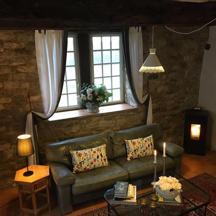 Les Gites Perard Caylus Exterior photo