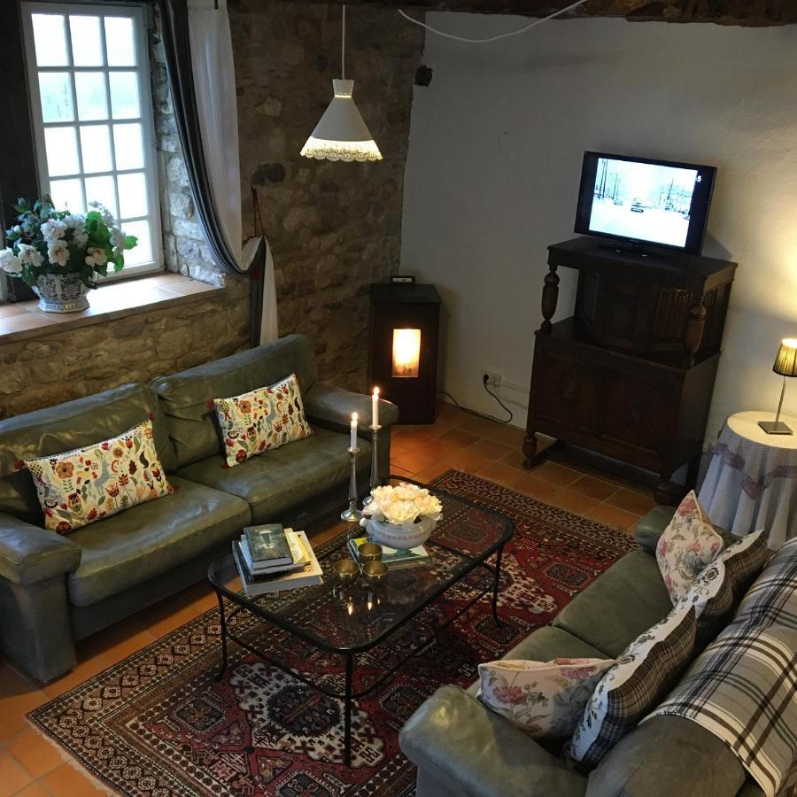 Les Gites Perard Caylus Exterior photo