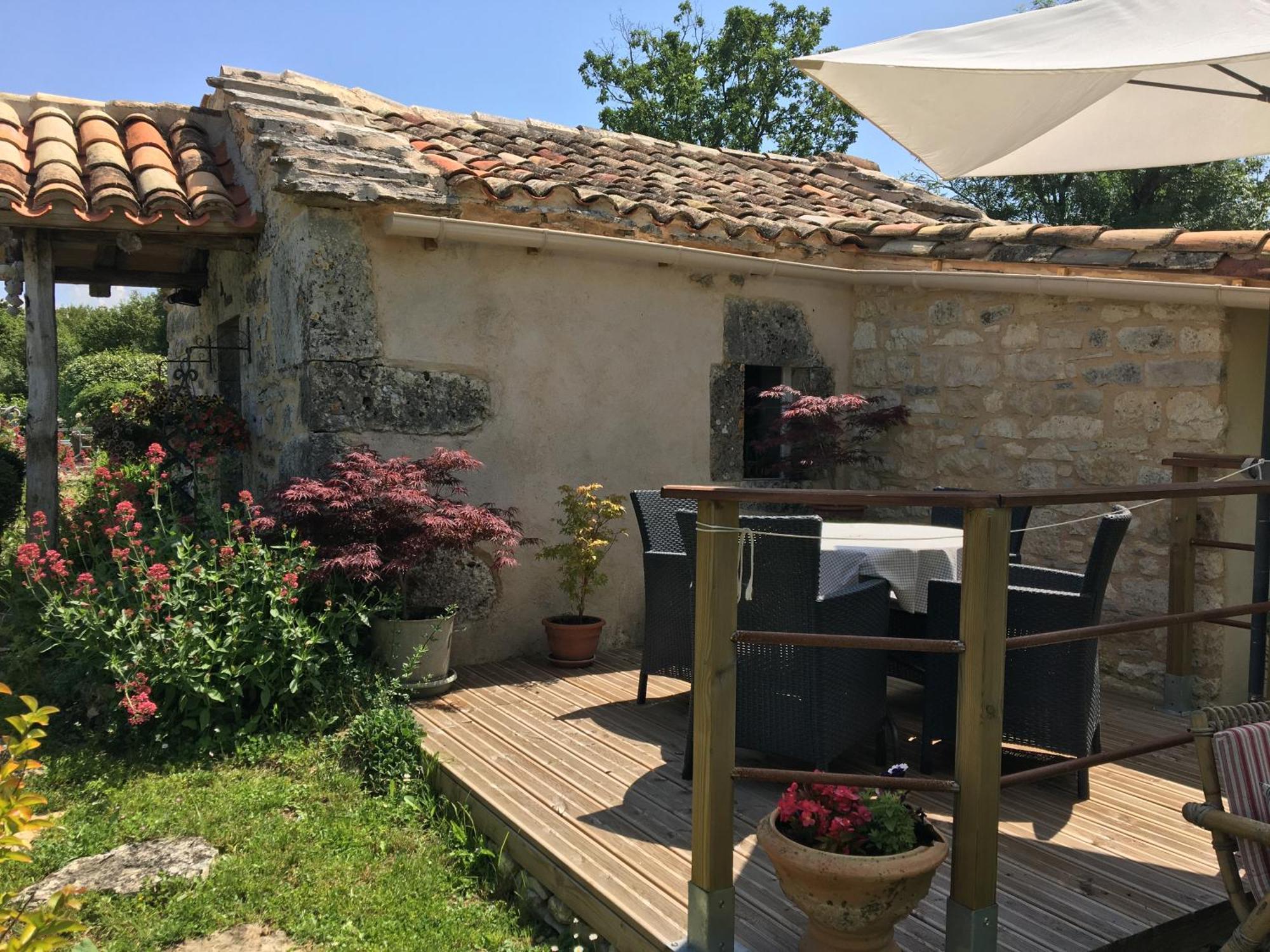 Les Gites Perard Caylus Exterior photo