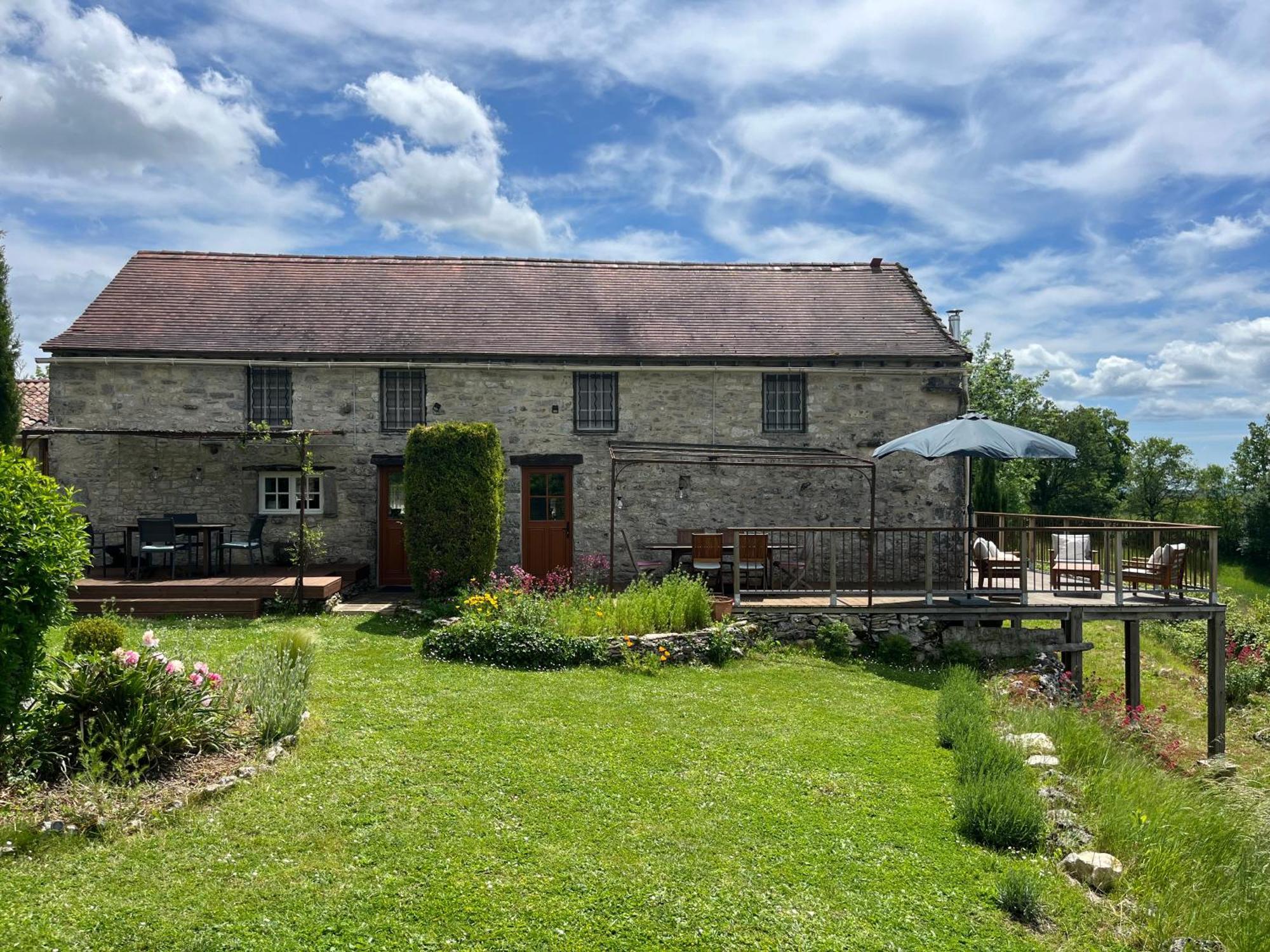 Les Gites Perard Caylus Exterior photo